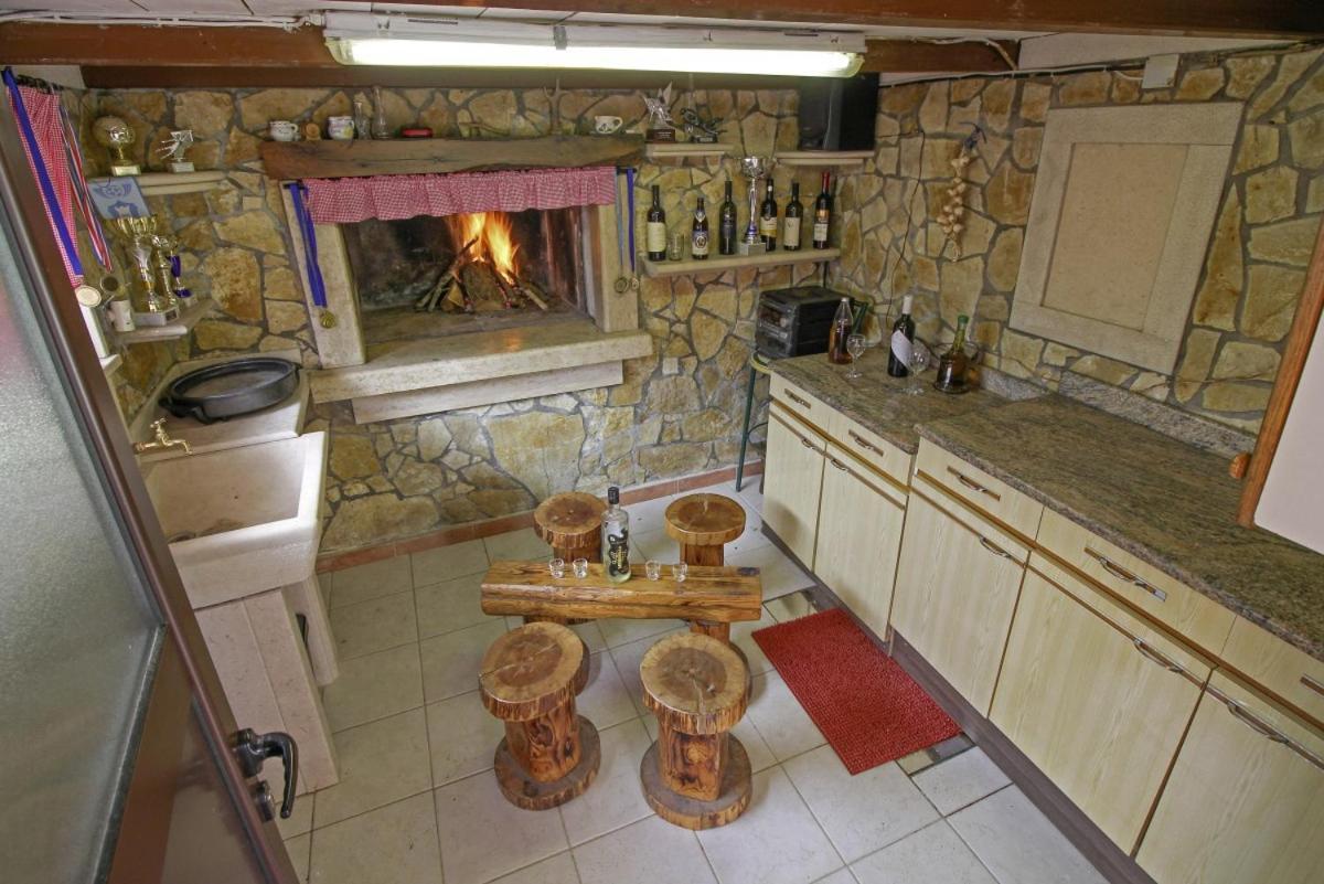Villa Linda In Lovrinici à Pazin Extérieur photo