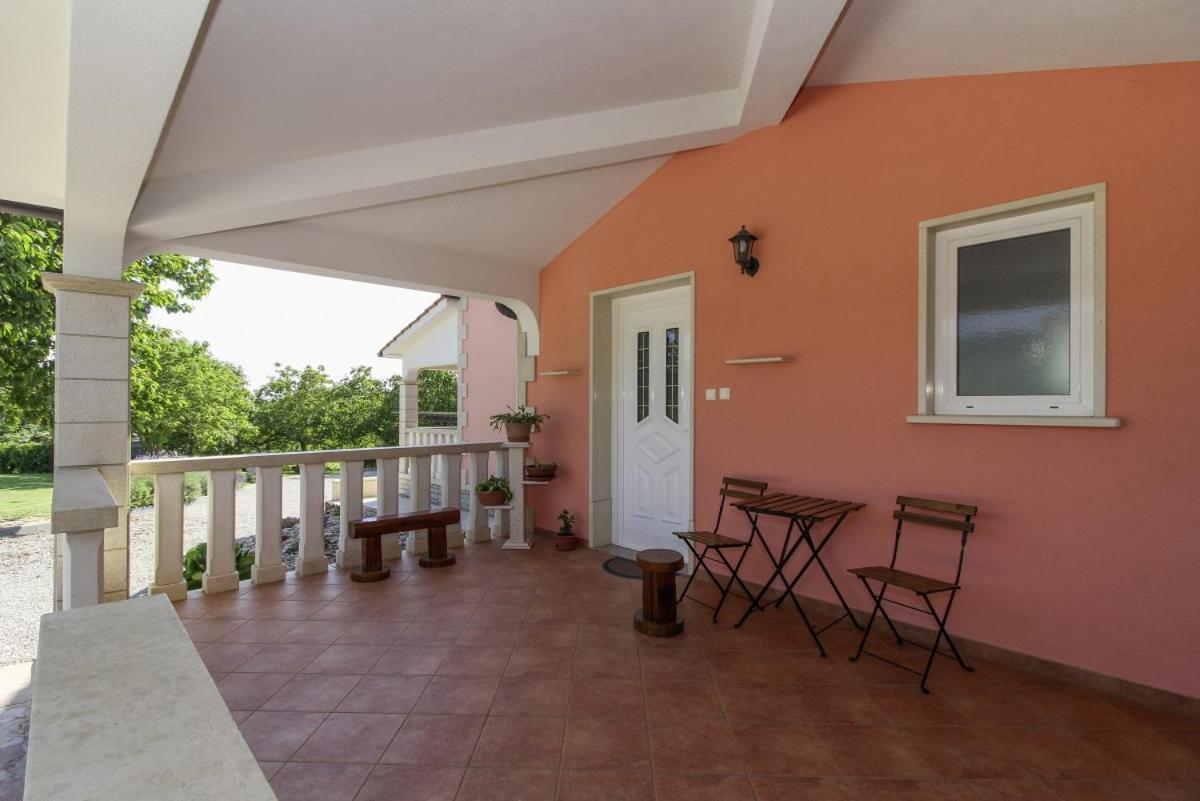 Villa Linda In Lovrinici à Pazin Extérieur photo